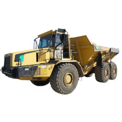 BELL B35C and B40C Articulated Dump Trucks Operation and Test Manual (TM1815)