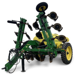 2510L Side-Fold Luquid Nutrient Applicators (SN: from 145850) (North America) Operators Manual (OM820000)