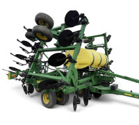 2510C Nutrient Applicator