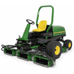 3215 and 3235 Lightweight Fairway Mowers (SN: 010001 - 020000) (North America) Operators Manual (OMMT394)