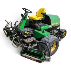 3215B, 3235B (SN:010001-030000); 3225B (SN:010001-020000) Lightweight Fairway Mowers (N.America) Operators Manual (OMTCU14444)