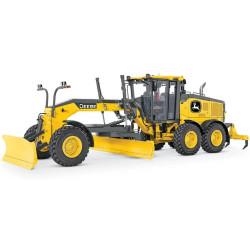 620 P and 622 P Motor Graders (SN. from D_10524, L_10524) Operators Manual (OMT484862X019)