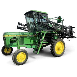 6500 (SN.from 008149) and 6600 (SN.from 000101) Self-Propelled Sprayers (North America) Operators Manual (OMN200552)