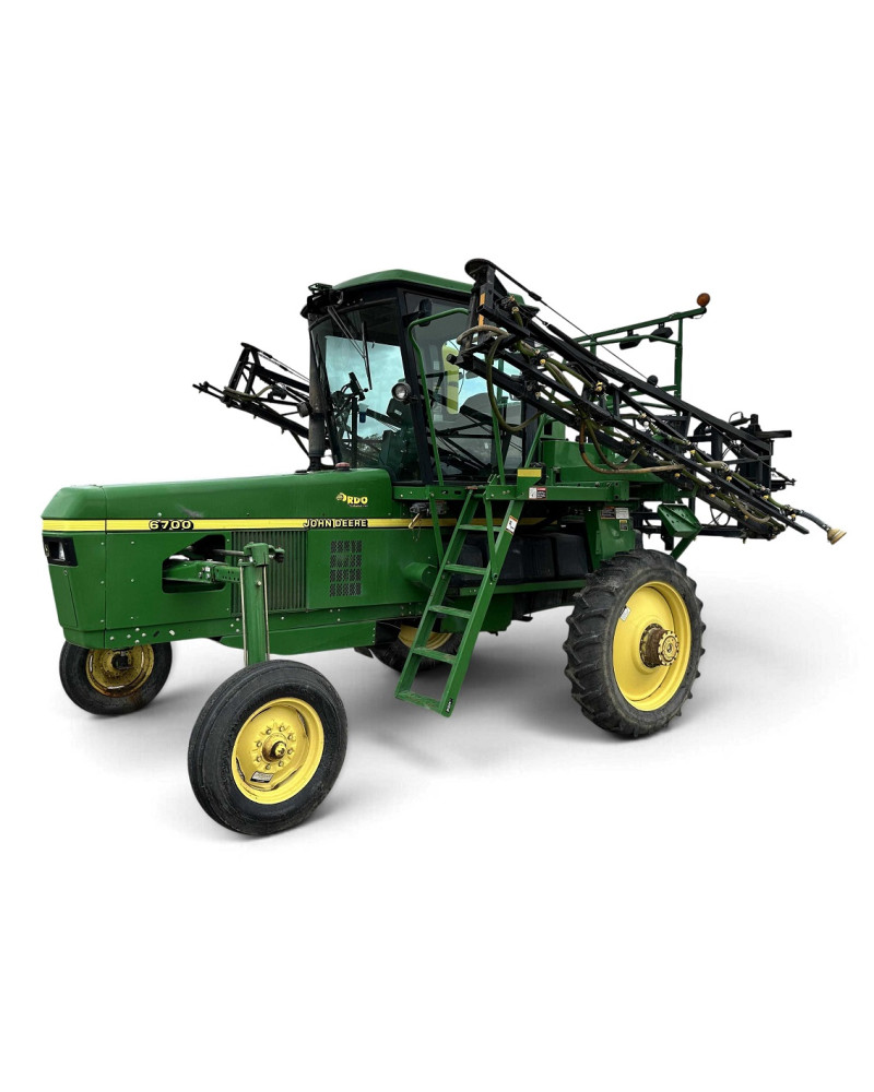John Deere 6700 Self-Propelled Sprayers (SN: up to 006000) (North America) Operators Manual (OMN200815)