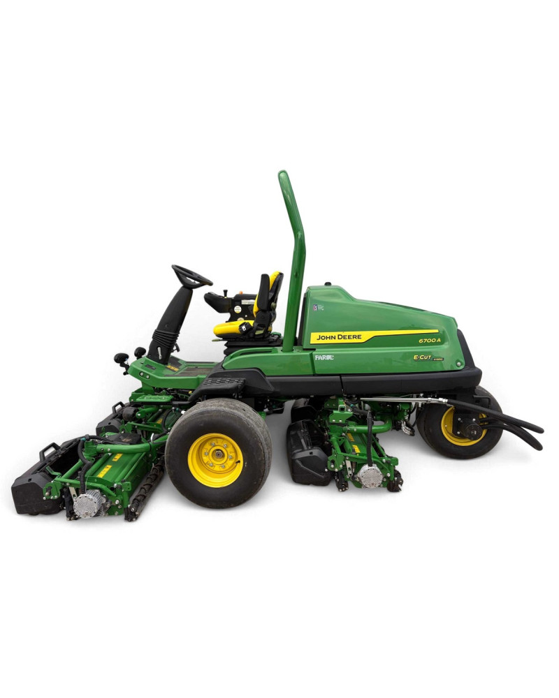 John Deere PrecisionCut 6080A, 6500A and 6700A Fairway Mowers (SN:010001-020000) (North America) Operators Manual (OMUC18167)