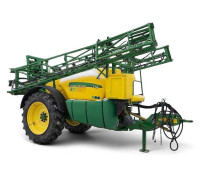 732 Trailed Crop Sprayer