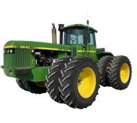 8640 4WD Articulated Tractor