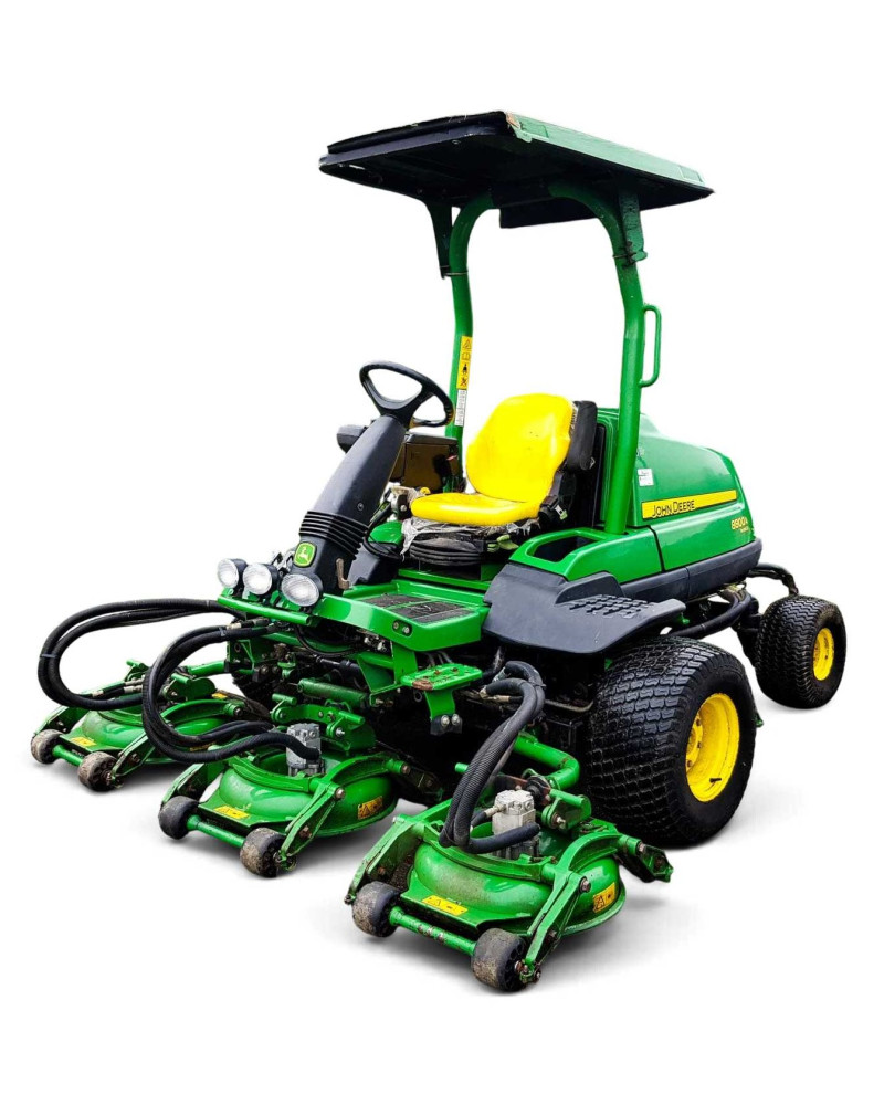 John Deere 7500A,7700A,8700A,8900A Fairway; 7500A,7700A,8000A Hybrid Fairway; 8800A Rough Mowers (Europe) Operators Manual (OMUC47950)