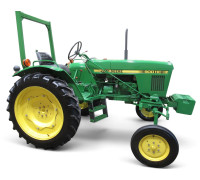 900HC Utility Tractor