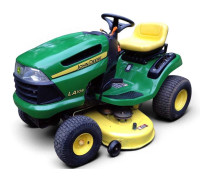 LA105 Lawn Tractor