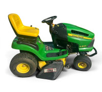 LA125 Lawn Tractor