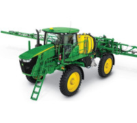 R4030 Self-Propelled Sprayer