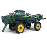 R4038 Self-Propelled Sprayer